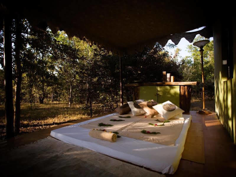 Singinawa Jungle Lodge Kanha Lagma Exterior photo